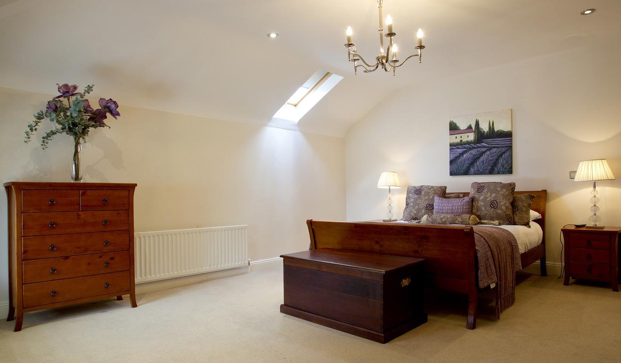 Moyvalley Hotel Self Catering Cottages Exterior photo