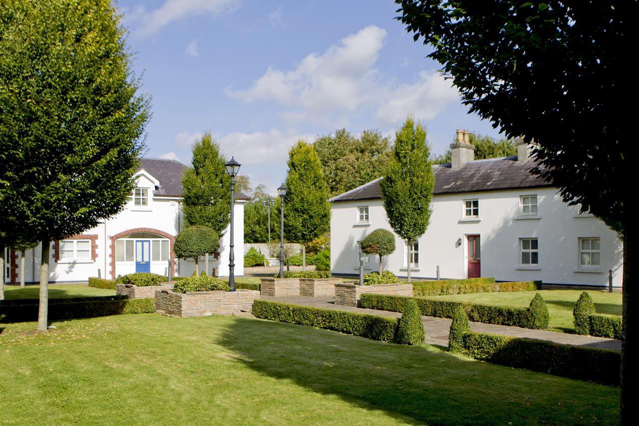 Moyvalley Hotel Self Catering Cottages Exterior photo